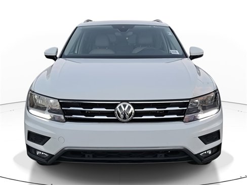 Used 2020 Volkswagen Tiguan SEL image 2