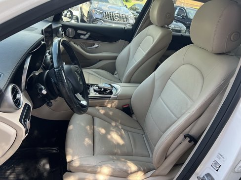 Used 2017 Mercedes-Benz GLC 300 image 24