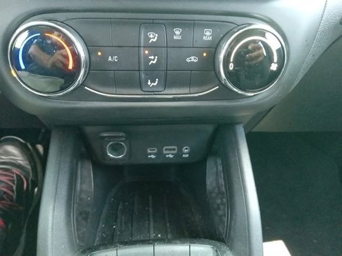 Used 2021 Chevrolet TrailBlazer LS image 26