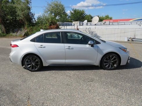 Used 2024 Toyota Corolla SE image 6