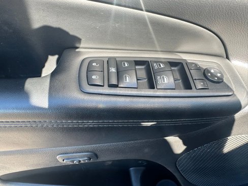 Used 2019 Jeep Grand Cherokee Limited w/ Luxury Group II image 15