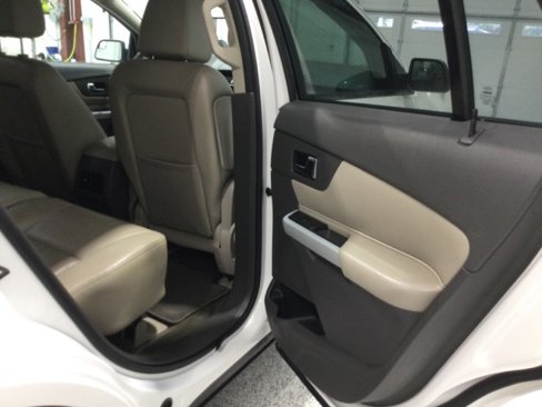 Used 2012 Ford Edge SEL image 16