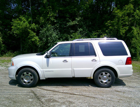 Used 2006 Lincoln Navigator Ultimate image 5