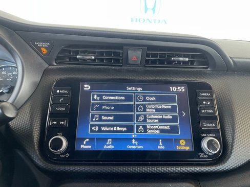 Used 2024 Nissan Kicks SV image 11