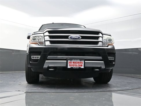 Used 2016 Ford Expedition Platinum image 28