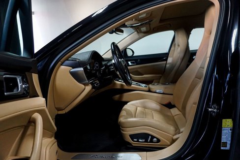 Used 2018 Porsche Panamera image 8