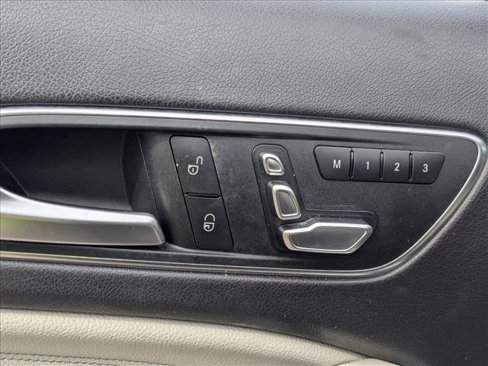 Used 2018 Mercedes-Benz GLA 250 w/ Premium Package image 8