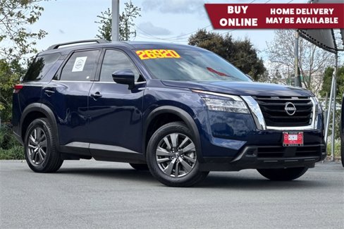Used 2022 Nissan Pathfinder SV image 1