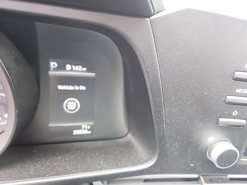 Used 2023 Hyundai Elantra Blue image 19