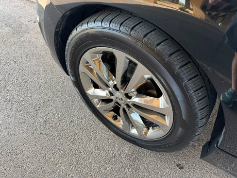 Used 2016 Kia Sedona SX Limited image 33
