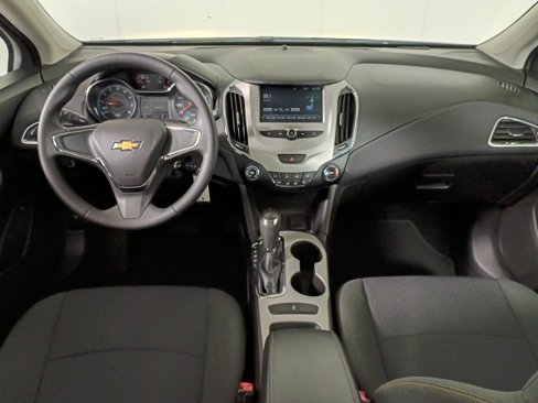 Used 2017 Chevrolet Cruze LS image 33