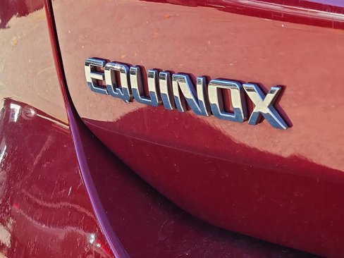 Used 2024 Chevrolet Equinox LT image 36