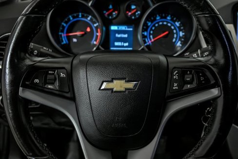 Used 2013 Chevrolet Cruze LT image 17