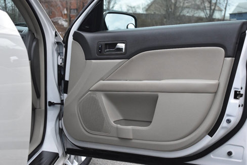 Used 2012 Ford Fusion Hybrid image 9