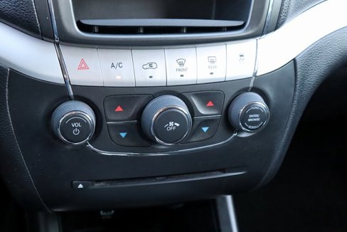 Used 2020 Dodge Journey SE w/ Blacktop Package image 28