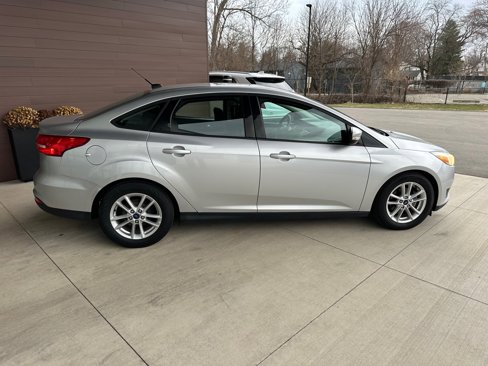 Used 2016 Ford Focus SE image 8