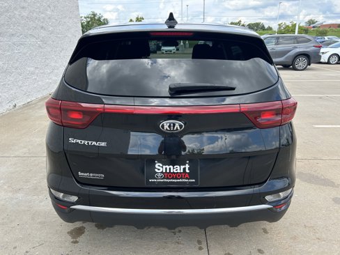 Used 2022 Kia Sportage LX image 5