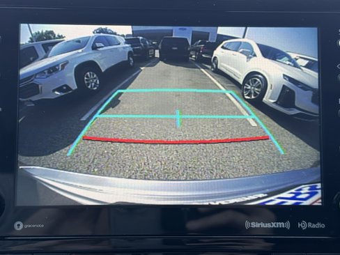 Used 2020 Toyota Highlander XLE image 20