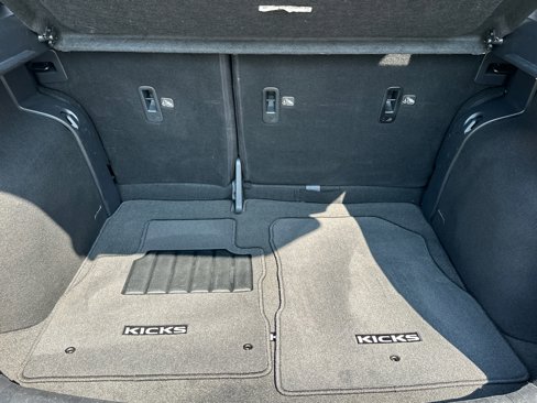 Certified 2022 Nissan Kicks SR w/ Premium Package image 18