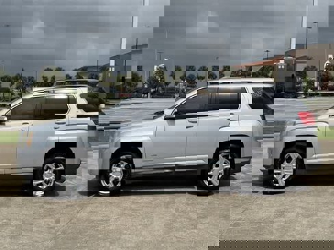 Used 2014 GMC Terrain SLE image 2