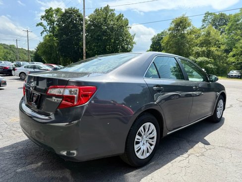Used 2012 Toyota Camry L image 6