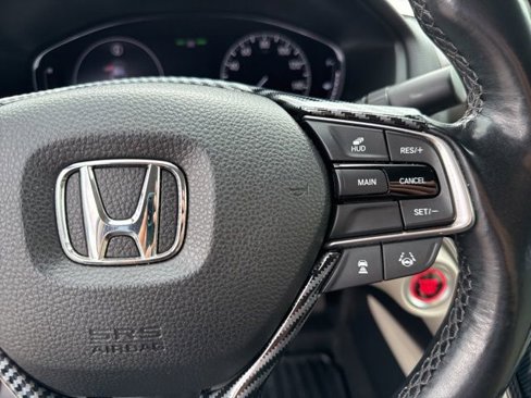 Used 2018 Honda Accord Touring image 27