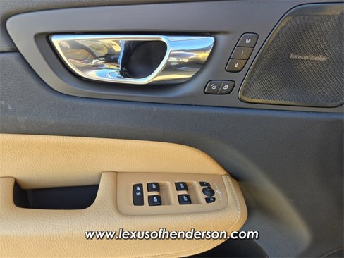 Used 2019 Volvo XC60 T6 Inscription image 22