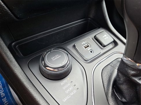Used 2021 Jeep Cherokee Latitude Lux image 22