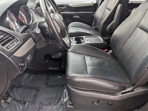 Used 2020 Dodge Grand Caravan GT image 11