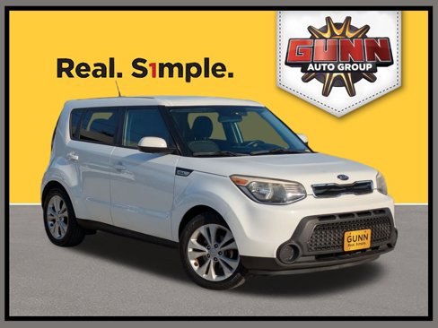 Used 2015 Kia Soul + image 1