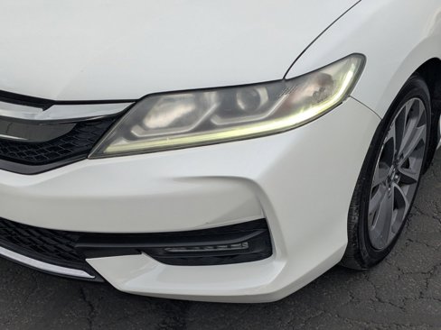Used 2017 Honda Accord EX-L image 12