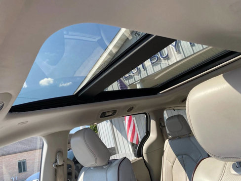 Used 2017 Chrysler Pacifica Limited w/ Advanced Safetytec Group image 26