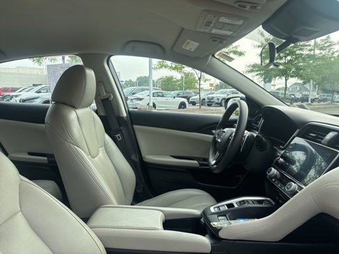 Certified 2019 Honda Insight EX image 17