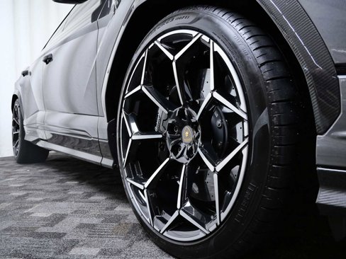 Used 2023 Lamborghini Urus Performante image 11