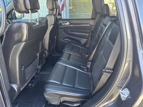 Used 2018 Jeep Grand Cherokee Overland image 11