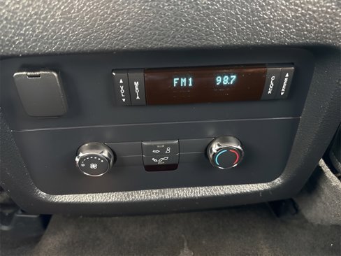 Used 2017 Ford Expedition EL XLT image 13