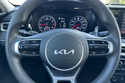 Used 2023 Kia K5 LXS image 36