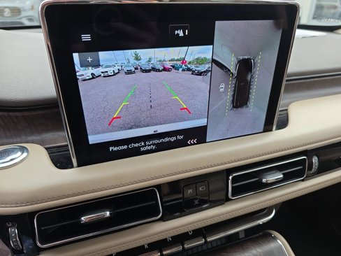 Used 2021 Lincoln Aviator Grand Touring w/ Elements Package Plus image 32