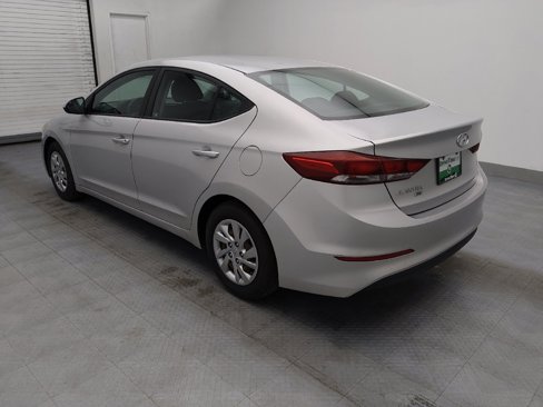 Used 2018 Hyundai Elantra SE w/ Cargo Package image 5