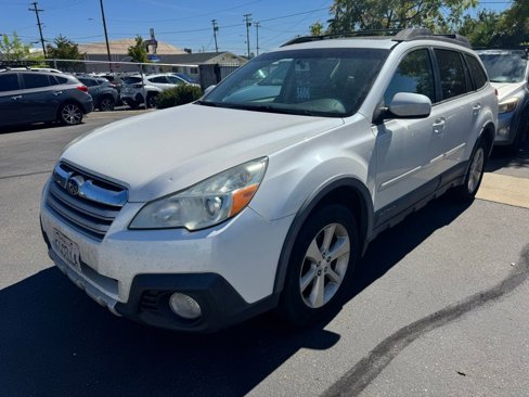 Used 2014 Subaru Outback 2.5i Limited image 2
