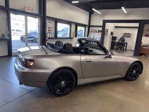 Used 2005 Honda S2000 image 18