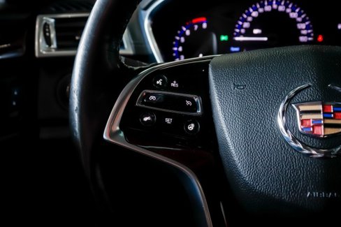 Used 2013 Cadillac SRX Luxury image 29