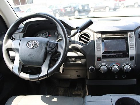 Used 2014 Toyota Tundra SR image 9