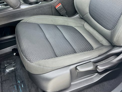 Used 2022 Chevrolet Bolt LT image 20