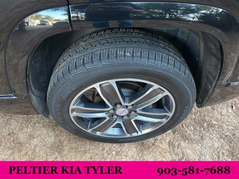 Used 2017 GMC Acadia Denali image 8
