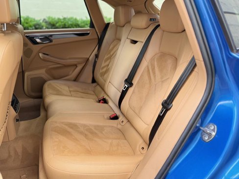 Used 2015 Porsche Macan S image 20