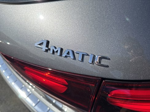 Used 2025 Mercedes-Benz GLA 250 4MATIC image 6