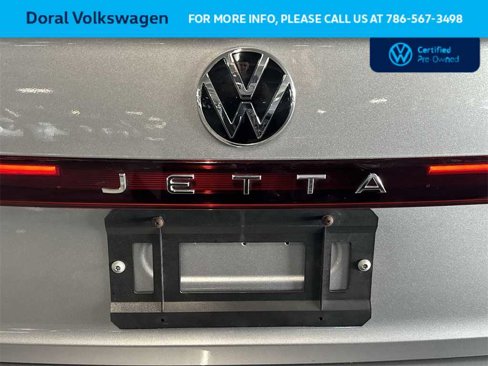Used 2025 Volkswagen Jetta S image 11