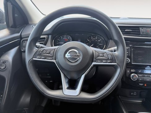 Used 2019 Nissan Rogue Sport SV image 8