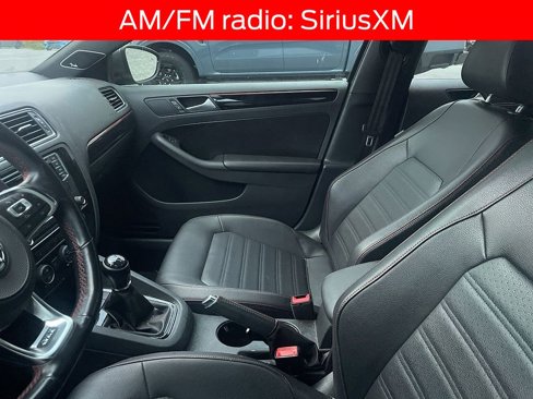 Used 2017 Volkswagen Jetta GLI image 8